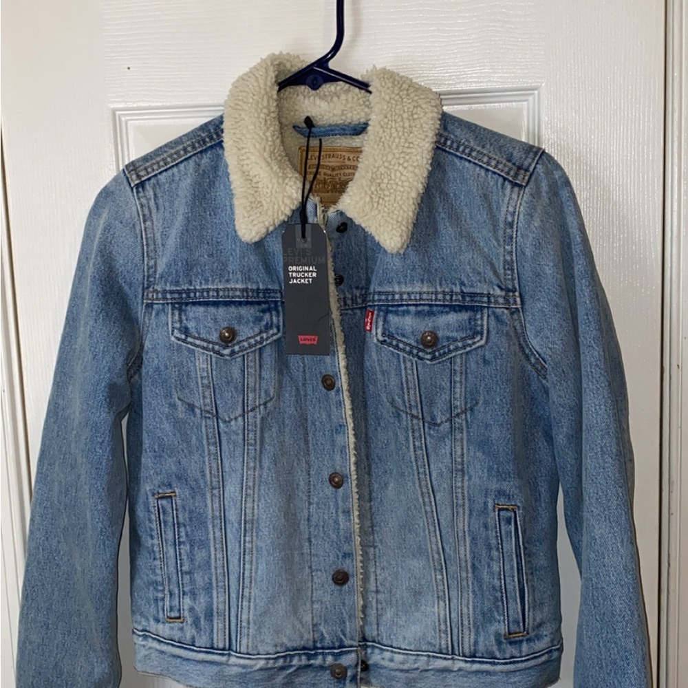 Levi's Jean Jacket w/ Sherpa Lining
